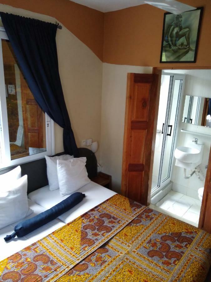 Cheers Guesthouse Botianaw Exterior photo
